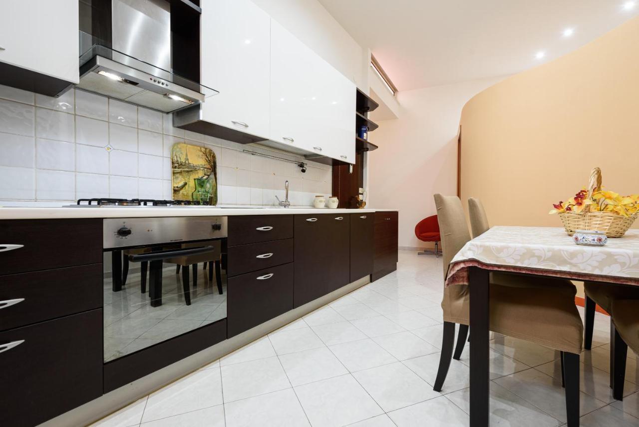 Apartment Via Avvocata 25 Neapel
